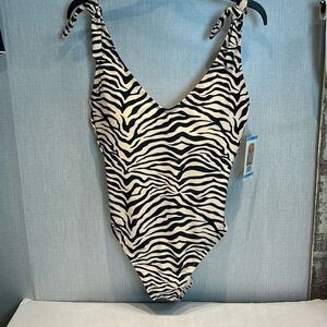 NEW Social Standard Sanctuary Tie Knot Strap One-Piece Swimsuit Sz Large Zebra P